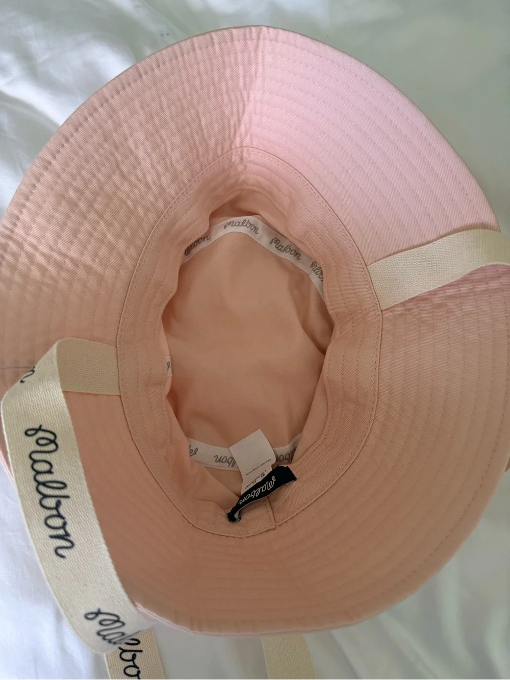 NEW Malbon Dena Gold Women’s Bucket Hat Pink S/M